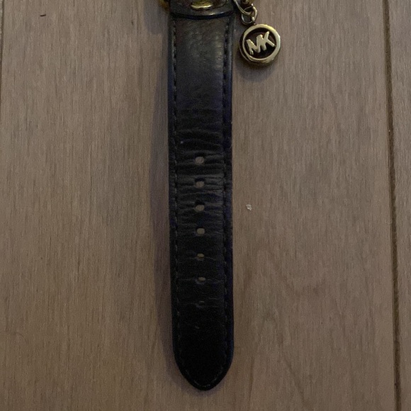 Michael Kors Charm Leather Watch - Picture 3 of 5